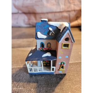 Hard rubber snow white bow Mistletoe house xmas village accessory toy